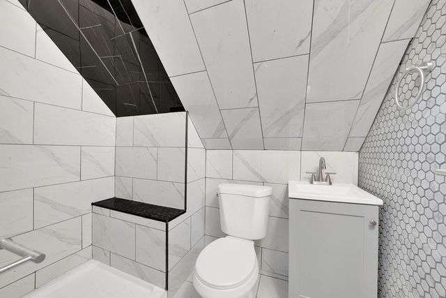 11921 S Wentworth Avenue, Chicago, IL 60628