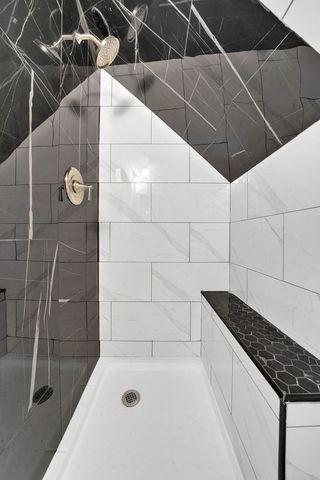 11921 S Wentworth Avenue, Chicago, IL 60628