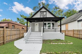 11921 S Wentworth Avenue, Chicago, IL 60628