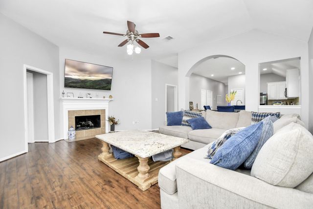 13115 Baron Hollow Court, Houston, TX 77014