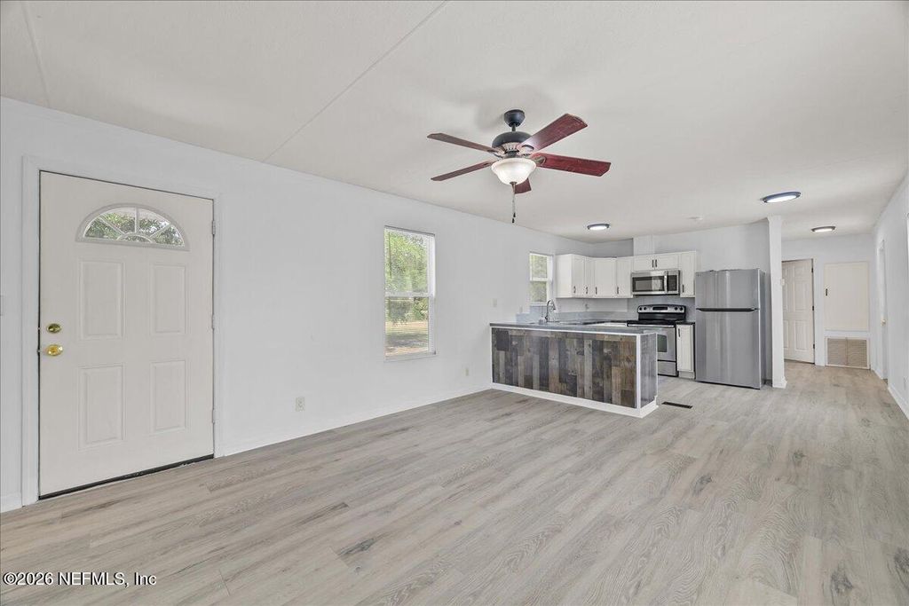 174 UNION Avenue, Interlachen, FL 32148