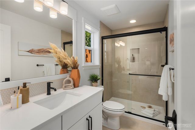 4223 220th Place SE, Bothell, WA 98021