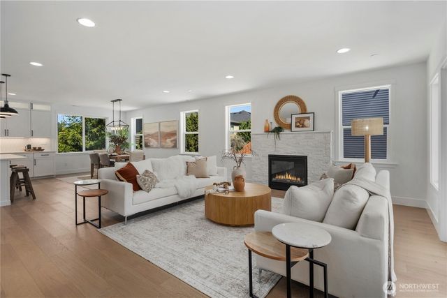 4223 220th Place SE, Bothell, WA 98021