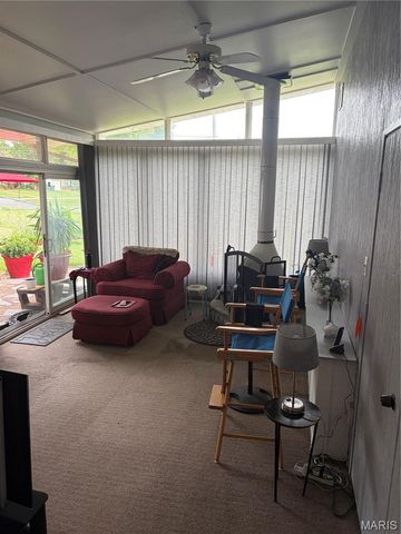 1360 Nashua Drive, Florissant, MO 63033