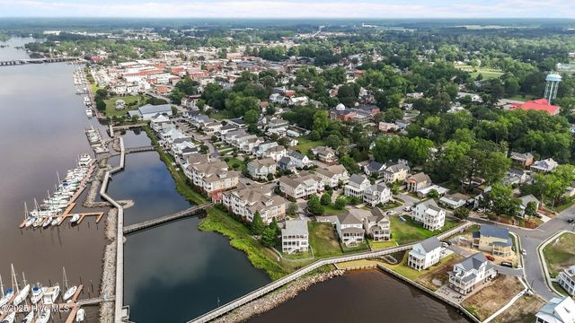 200 S Academy Street, Washington, NC 27889