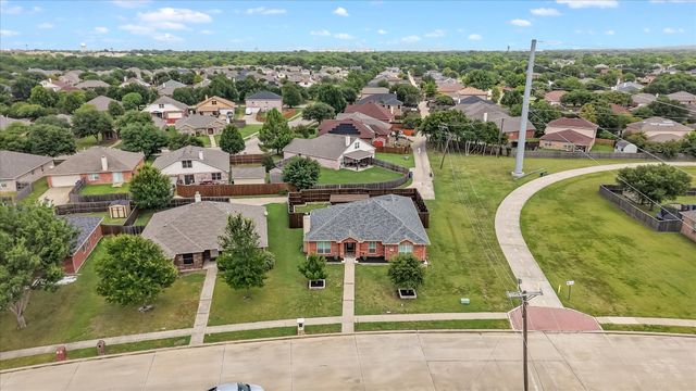 602 Hearthstone Drive, Lancaster, TX 75146