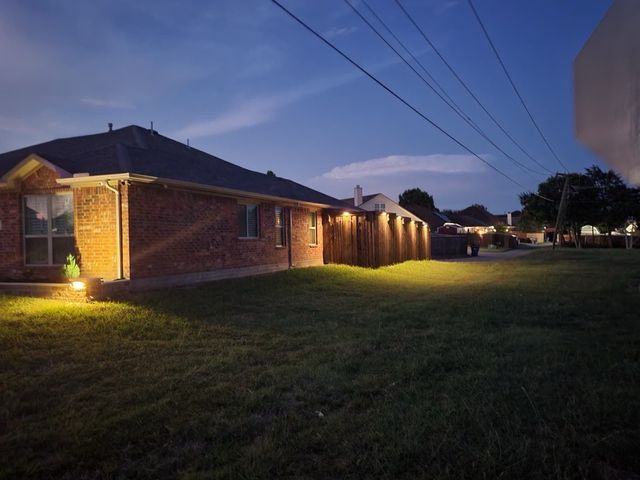602 Hearthstone Drive, Lancaster, TX 75146