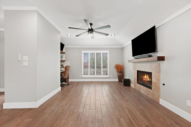 602 Hearthstone Drive, Lancaster, TX 75146