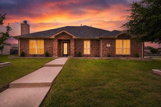 602 Hearthstone Drive, Lancaster, TX 75146