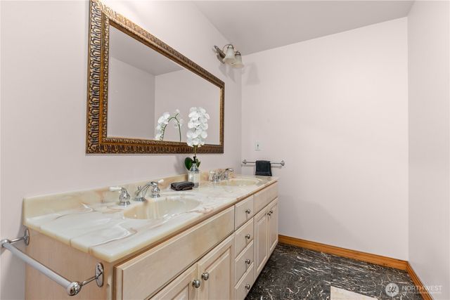 14808 84th Avenue NE, Kenmore, WA 98028