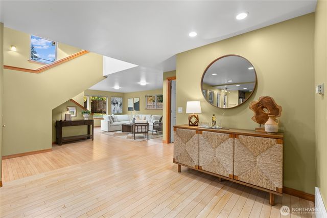 14808 84th Avenue NE, Kenmore, WA 98028