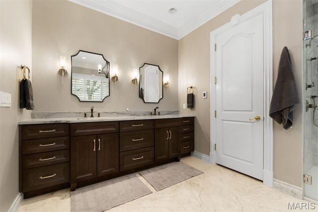 14 Ballantrae Court, Frontenac, MO 63131