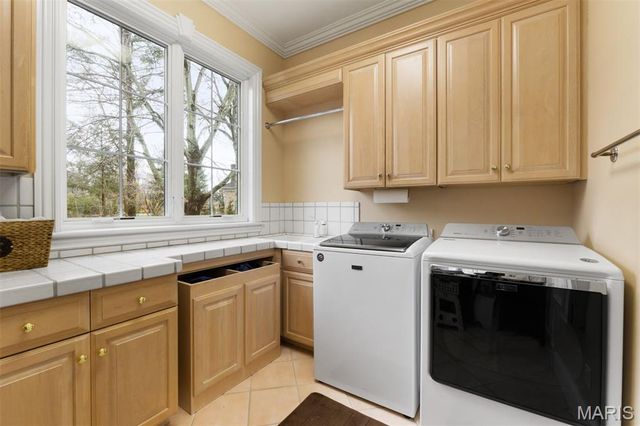 14 Ballantrae Court, Frontenac, MO 63131