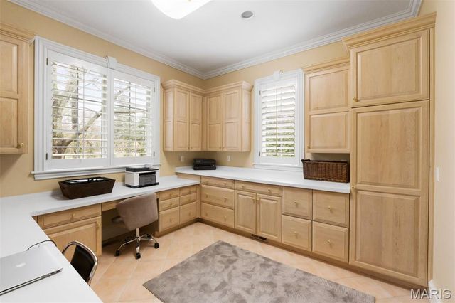 14 Ballantrae Court, Frontenac, MO 63131