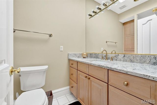 14 Ballantrae Court, Frontenac, MO 63131