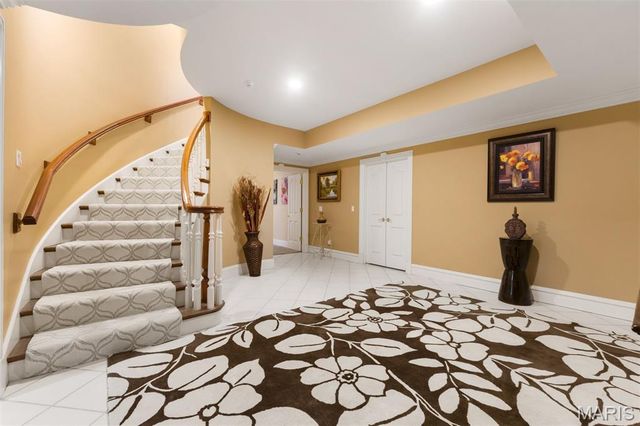 14 Ballantrae Court, Frontenac, MO 63131