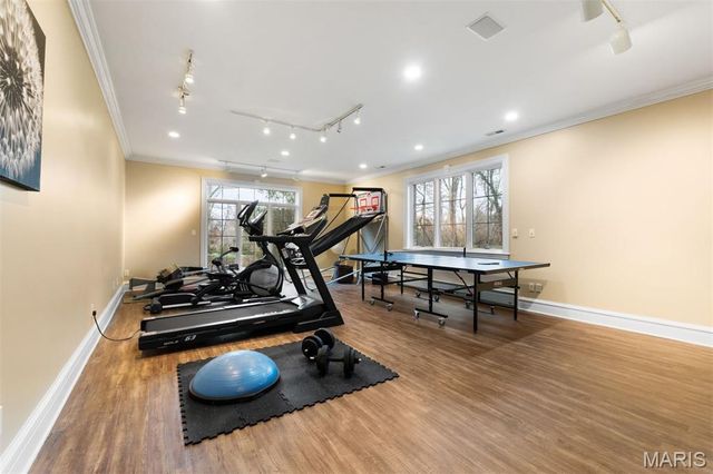 14 Ballantrae Court, Frontenac, MO 63131