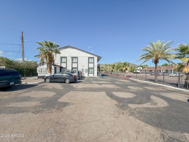 1703 W MOUNTAIN VIEW Road 11, Phoenix, AZ 85021
