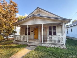 694 Market Street, Ste Genevieve, MO 63670