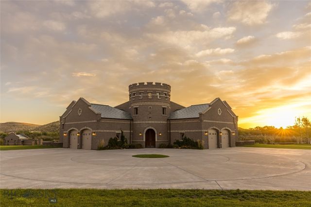 665 Wilson Butte Road, Great Falls, MT 59405