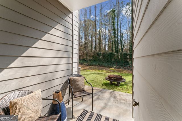 30 Chastain Circle, Newnan, GA 30263