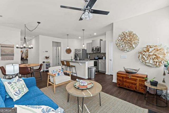 30 Chastain Circle, Newnan, GA 30263