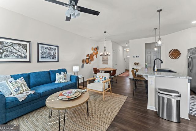 30 Chastain Circle, Newnan, GA 30263