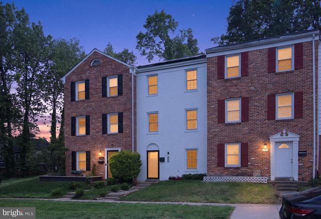 2925 WYTHE CT, Woodbridge, VA 22191