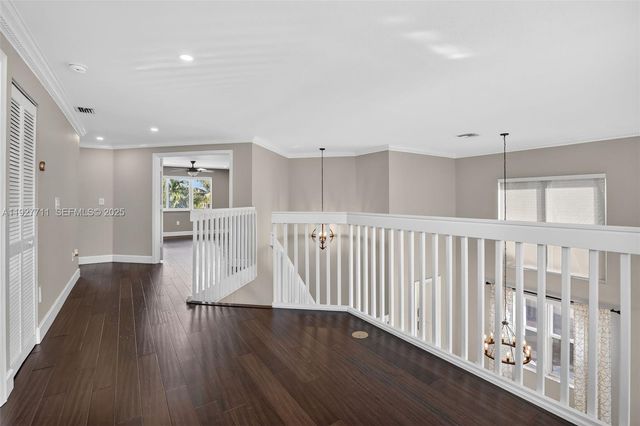 1911 NW 169th Ave, Pembroke Pines, FL 33028