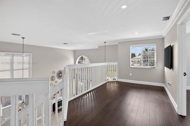 1911 NW 169th Ave, Pembroke Pines, FL 33028