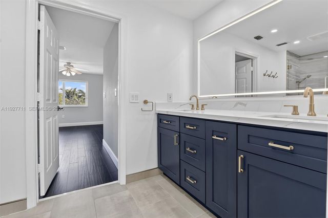 1911 NW 169th Ave, Pembroke Pines, FL 33028