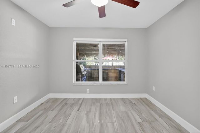 1911 NW 169th Ave, Pembroke Pines, FL 33028