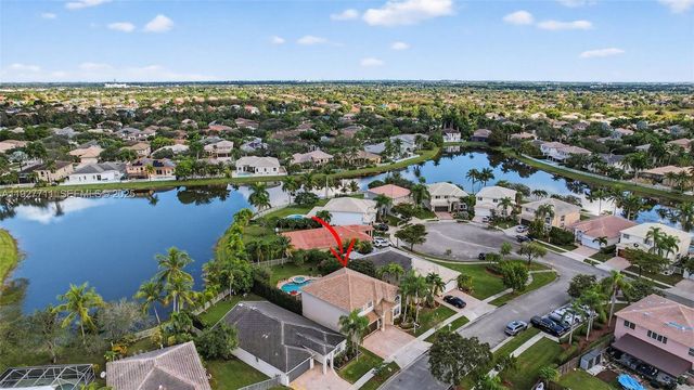 1911 NW 169th Ave, Pembroke Pines, FL 33028
