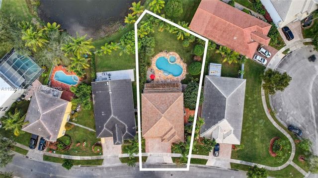 1911 NW 169th Ave, Pembroke Pines, FL 33028