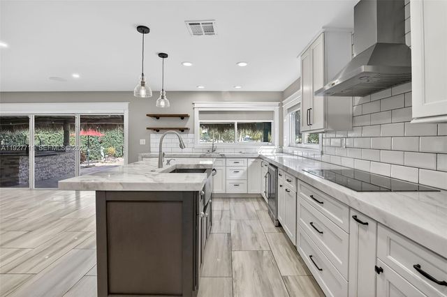 1911 NW 169th Ave, Pembroke Pines, FL 33028