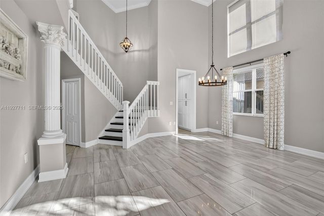 1911 NW 169th Ave, Pembroke Pines, FL 33028