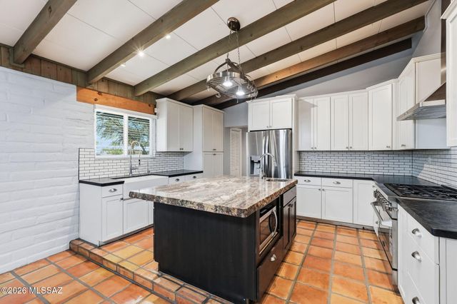3955 E Paseo Grande, Tucson, AZ 85711