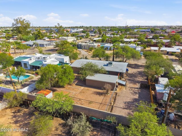 3955 E Paseo Grande, Tucson, AZ 85711