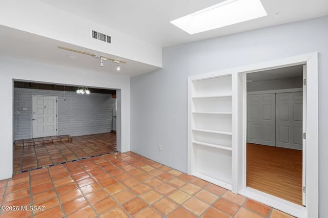 3955 E Paseo Grande, Tucson, AZ 85711