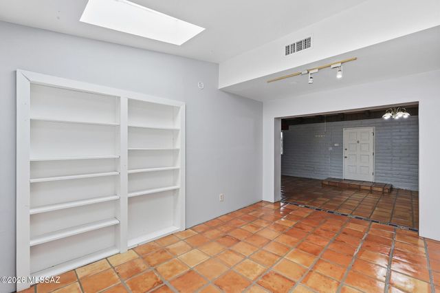 3955 E Paseo Grande, Tucson, AZ 85711
