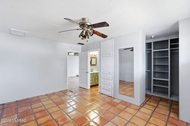 3955 E Paseo Grande, Tucson, AZ 85711
