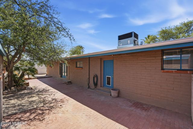 3955 E Paseo Grande, Tucson, AZ 85711
