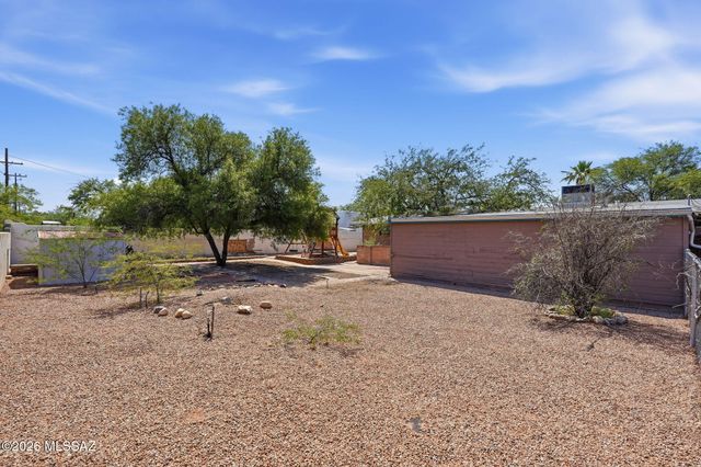 3955 E Paseo Grande, Tucson, AZ 85711
