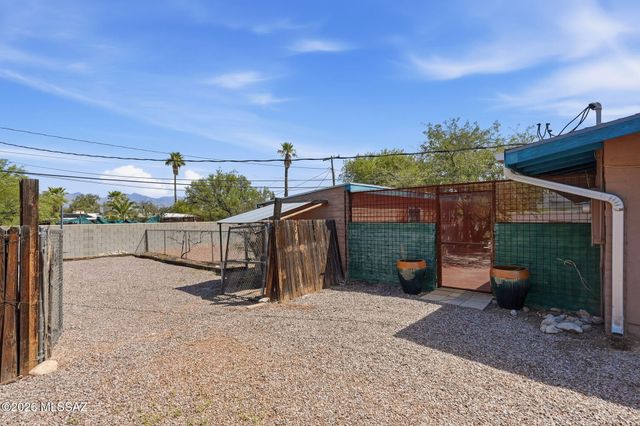 3955 E Paseo Grande, Tucson, AZ 85711