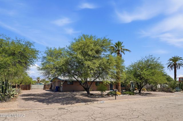 3955 E Paseo Grande, Tucson, AZ 85711