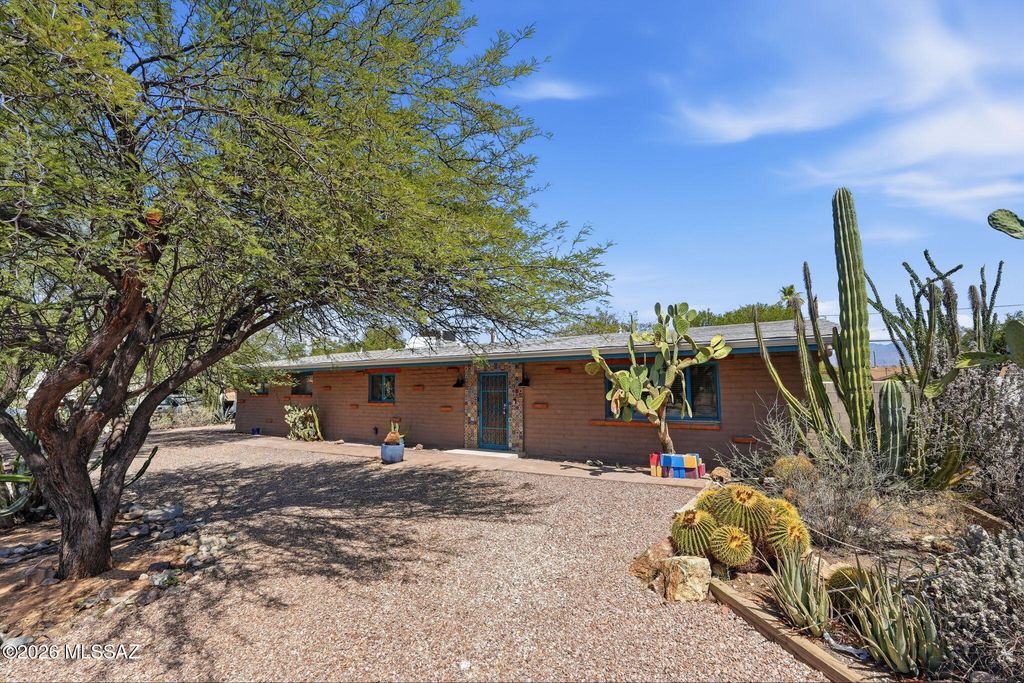 3955 E Paseo Grande, Tucson, AZ 85711