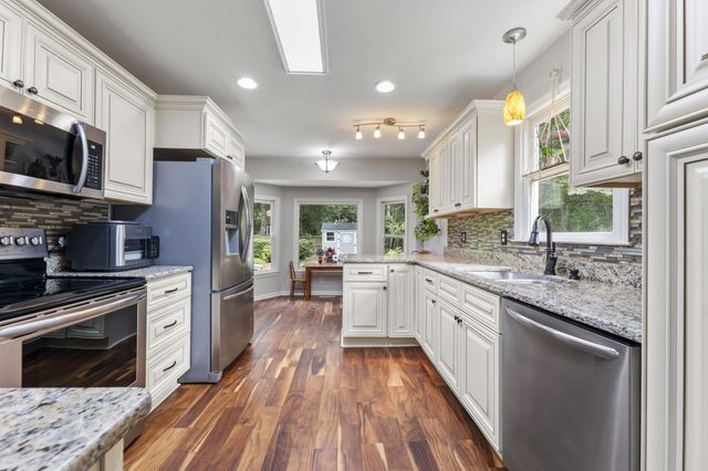 124 Brandywine Drive, Summerville, SC 29485