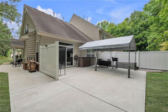 7009 Darby CT, Suffolk, VA 23435