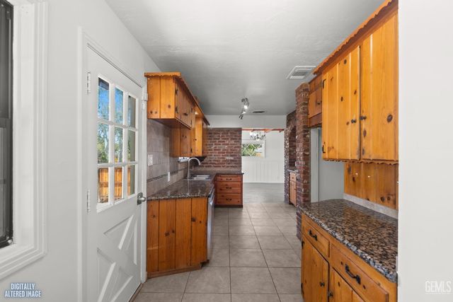2601 Kellogg Arc, Bakersfield, CA 93306