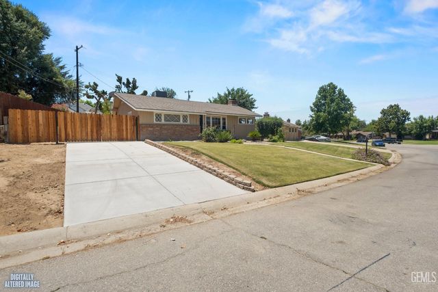 2601 Kellogg Arc, Bakersfield, CA 93306